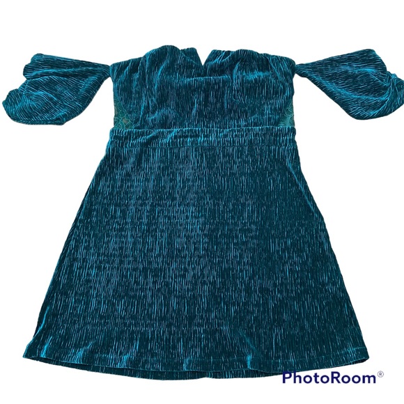 Lulus Crushing On You Emerald Green Velvet Off-the-Shoulder Mini Dress L - Picture 2 of 15